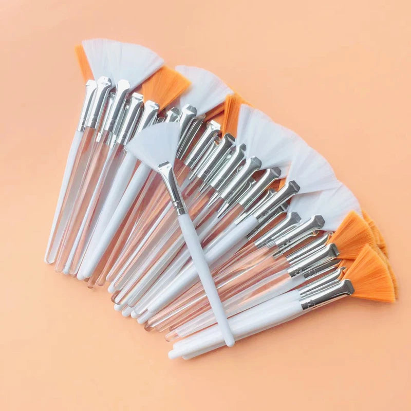 10/20/50pcs Fan Shape Facial Mask Brush Multifunctional Makeup Brushes Essential Oil Women Facial Body Beauty Makeup Tools Brush