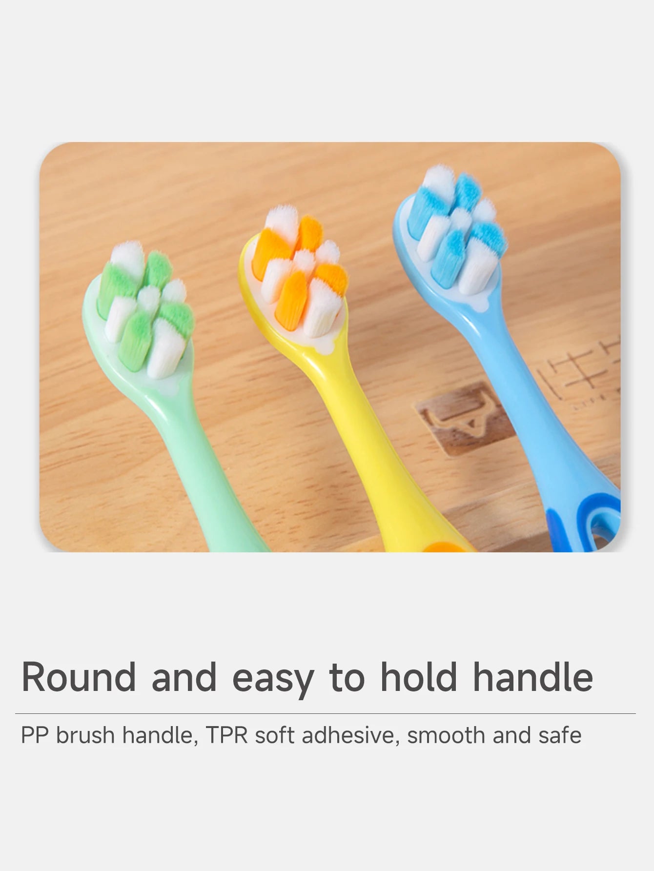 Children 3-12 years old ten thousand hair soft bristle toothbrush three colors available. Brush head with dust jacket