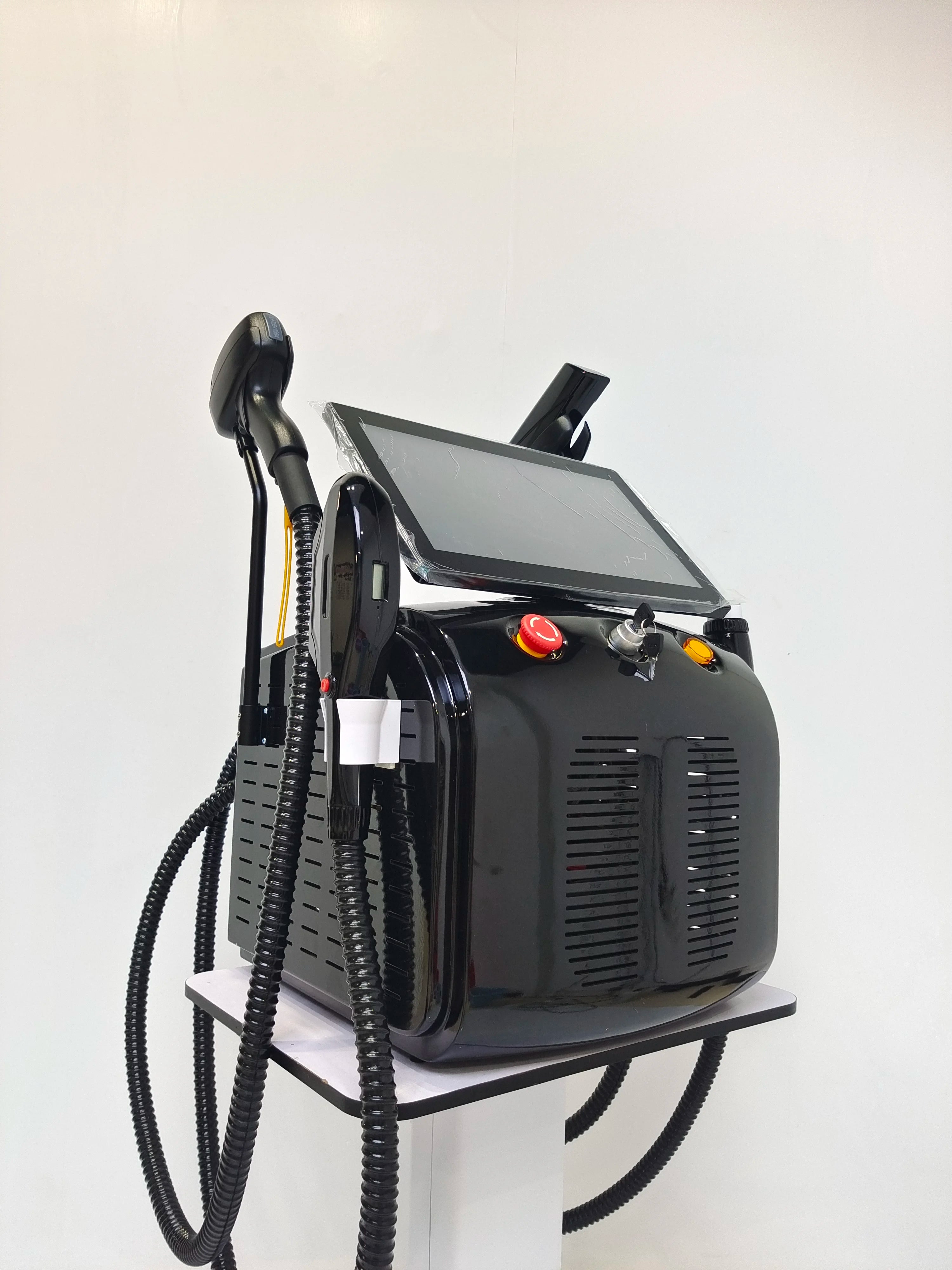 4in1 Soprano Titanium Ice Platinum RF Diode 755 808 940 1064nm 4 Wave Laser ND:YAG Machine Painless Hair Removal Machine 2025