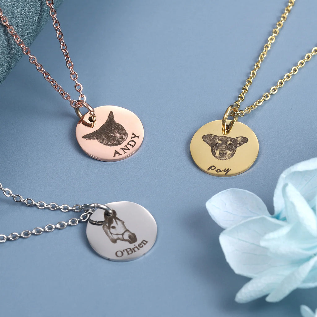 Hot Fashion Stainless Steel Personalized Photo Necklace Custom Pet Pendant Picture Necklace For Women Jewelry Gift 2023